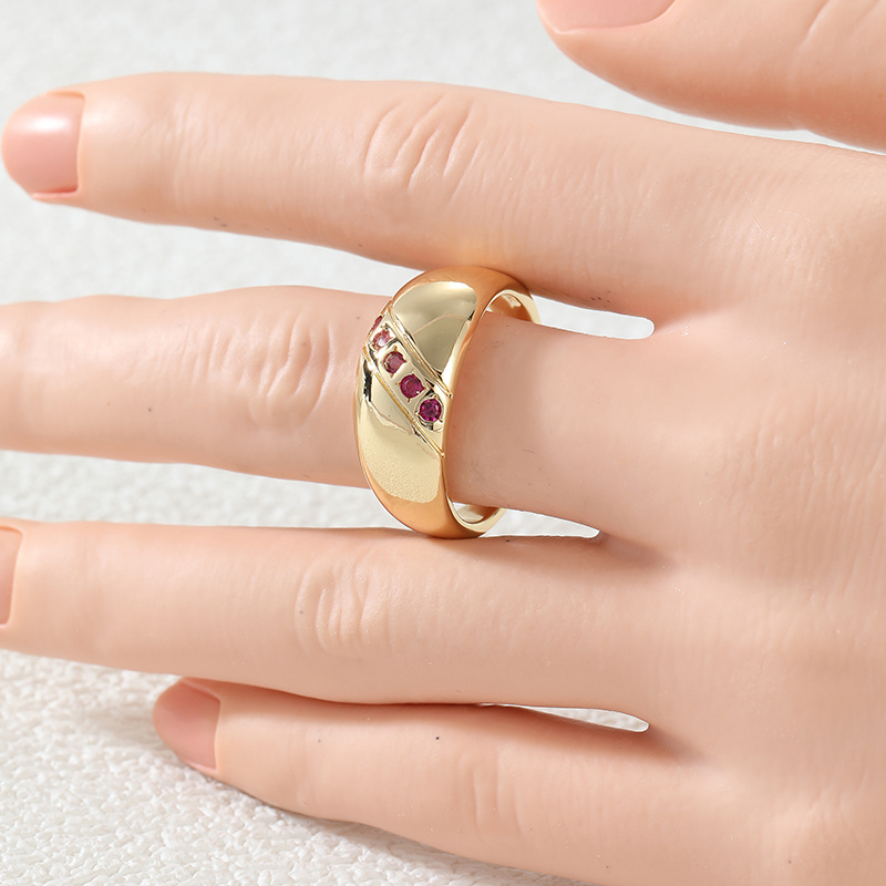 Retro Elegant Vintage-Style Ring with Classic Charm